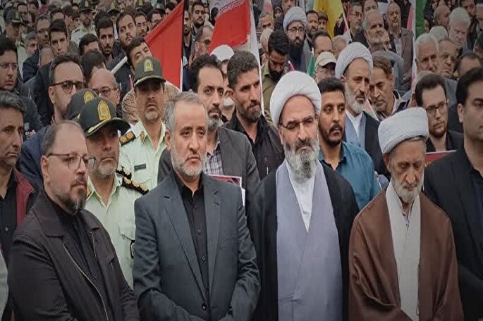 مردم سمنان در پی شهادت دبیر‌کل حزب‌الله لبنان تجمع کردند