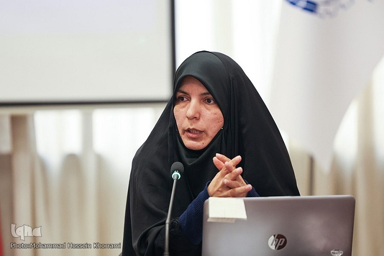 خدیجه برزگر، عضو هیئت علمی دانشکده مطالعات زنان دانشگاه ادیان و مذاهب