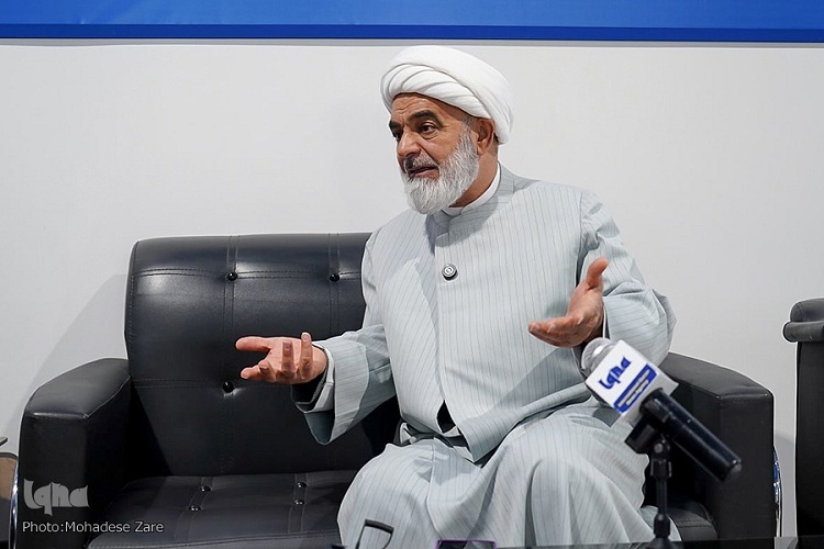 حجت‌الاسلام والمسلمین ابوالحسن ایزدخواه، پژوهشگر دینی