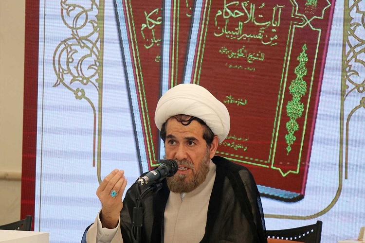 حجت‌الاسلام مهدی شریعتی‌تبار، مدیرگروه فقه بنیاد پژوهش‌های آستان قدس رضوی