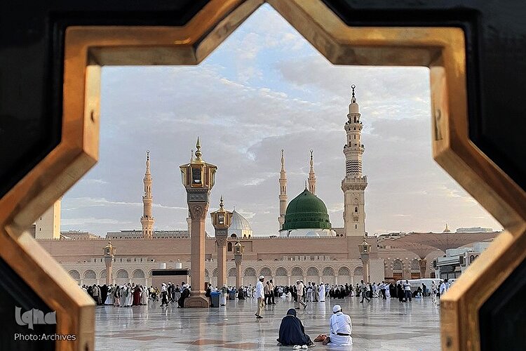 حرم مطهر نبوی میعادگاه عاشقان پیامبر رحمت