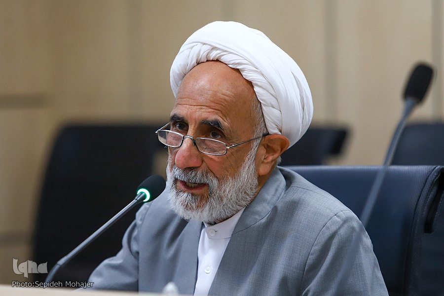 حجت‌الاسلام حسن نقی‌زاده، استاد گروه قرآن و حدیث دانشکده الهیات دانشگاه فردوسی