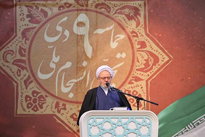 دشمنان همواره به‌دنبال ایجاد شکاف میان مردم و نظام هستند