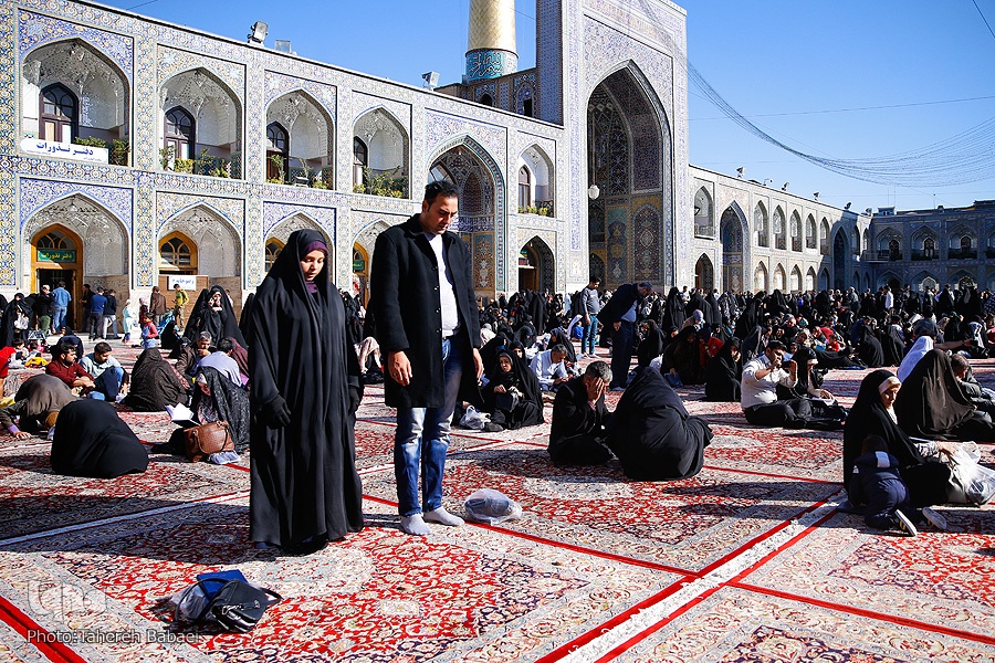 زائران حرم امام رضا