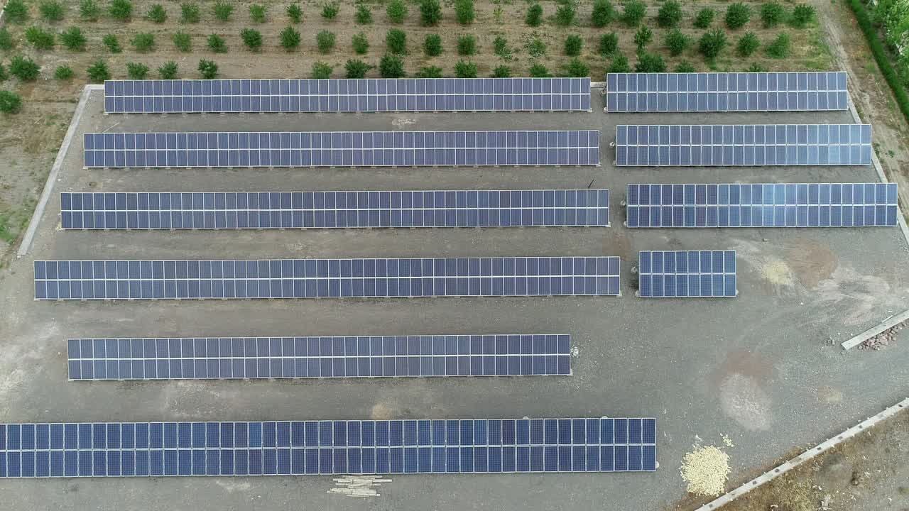 نیروگاه های خورشیدی