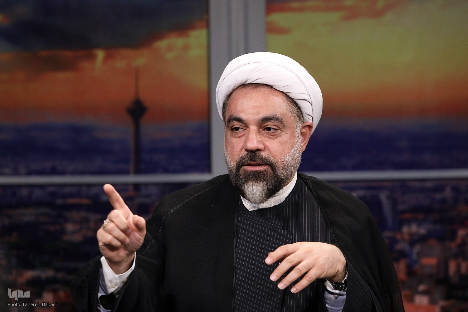 چرا باید کارگران را در سود واحدهای تولیدی سهیم کرد