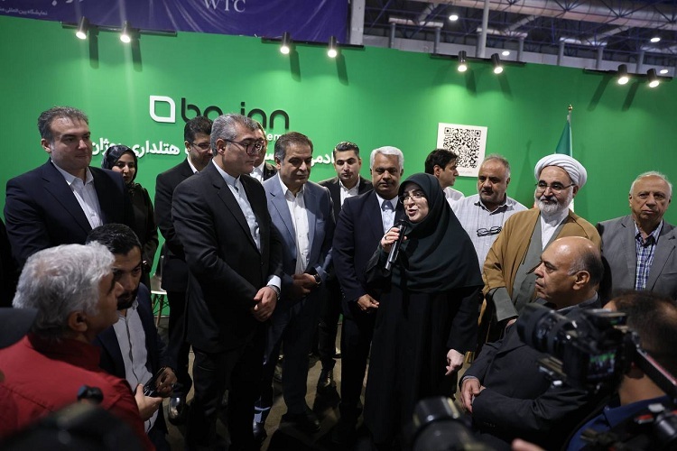 فاطمه مهاجرانی، سخنگوی دولت، شامگاه امروز ۲۷ اردیبهشت، در نشست با برخی مدیران فرهنگی استان در حاشیه هجدهمین نمایشگاه گردشگری و صنایع دستی مشهد