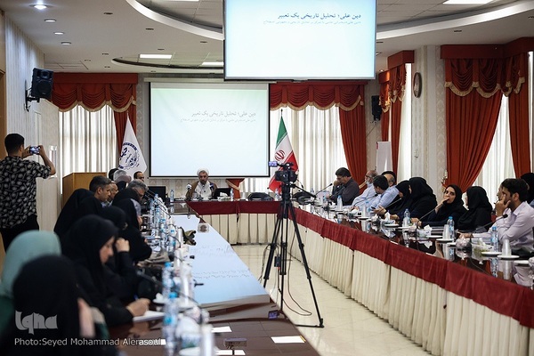 اصطلاح «دین علی(ع)» ساخته دشمنان امیرالمؤمنین(ع) است اصطلاح «دین علی(ع)» ساخته دشمنان امیرالمؤمنین(ع) است