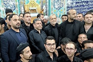 عکس | حضور رئیس‌جمهور در آیین شام غریبان مسجد اوچدکان اردبیل