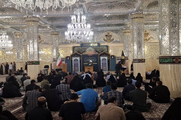 برگزاری محفل انس با صحیفه سجادیه در حرم مطهر رضوی