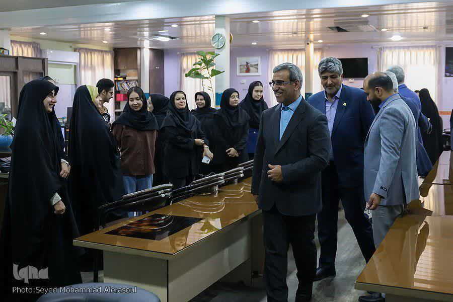 رسانهها در شرایط بحران آرامشآفریناند رسانهها در شرایط بحران آرامشآفریناند