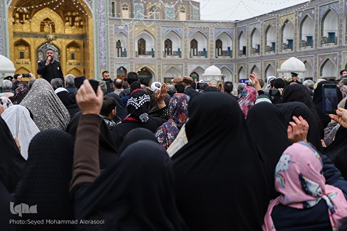 دل‌تنگی‌هایی که در حرم امام رضا(ع) آرام می‌گیرند