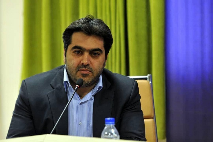 علی ثابت‌نیا، مشاور هنری سازمان کتابخانه‌ها، موزه‌ها و مرکز اسناد آستان قدس رضوی