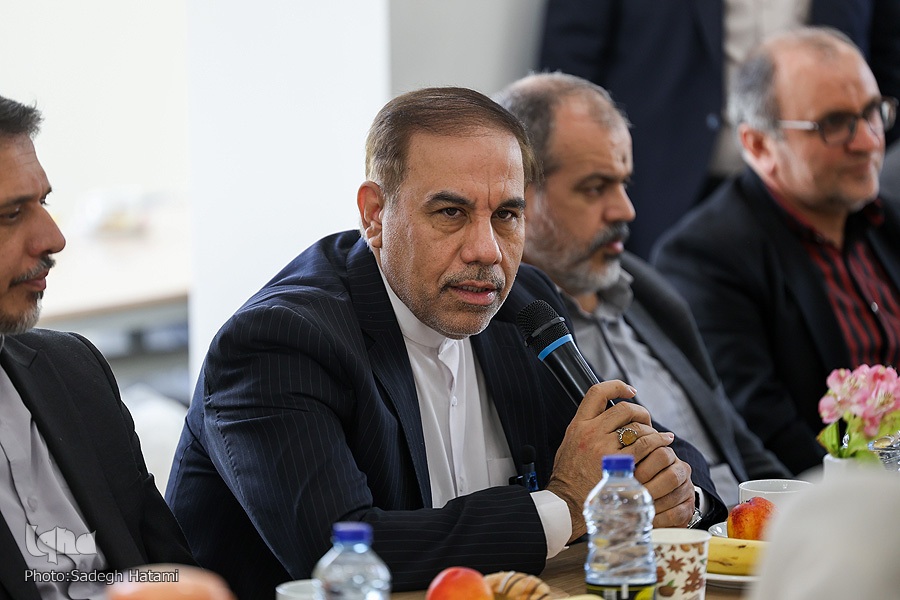 حمایت از کودکان بیسرپرست وظیفه دینی و اجتماعی است حمایت از کودکان بیسرپرست وظیفه دینی و اجتماعی است