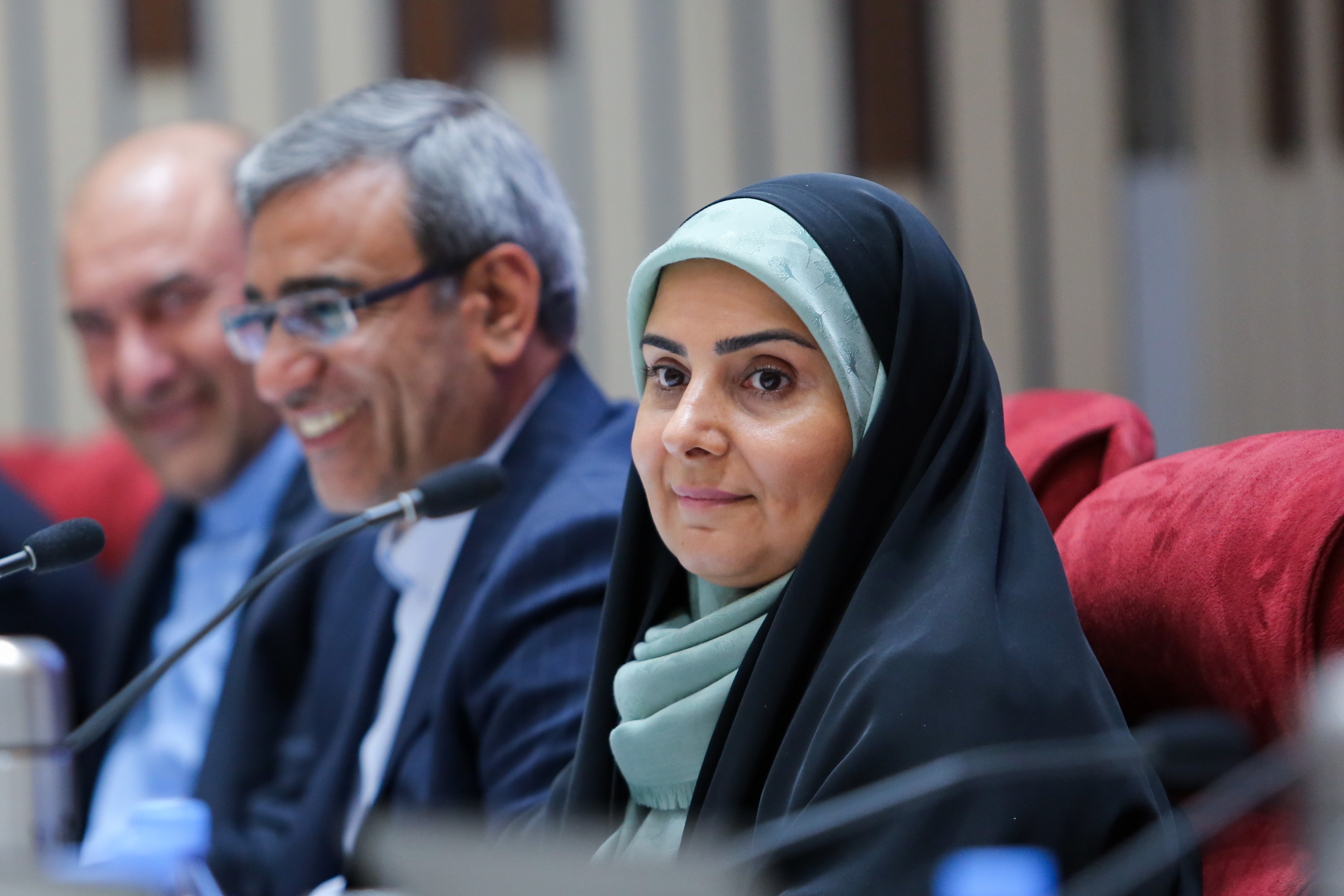 فرزانه صادق وزیر راه و شهرسازی