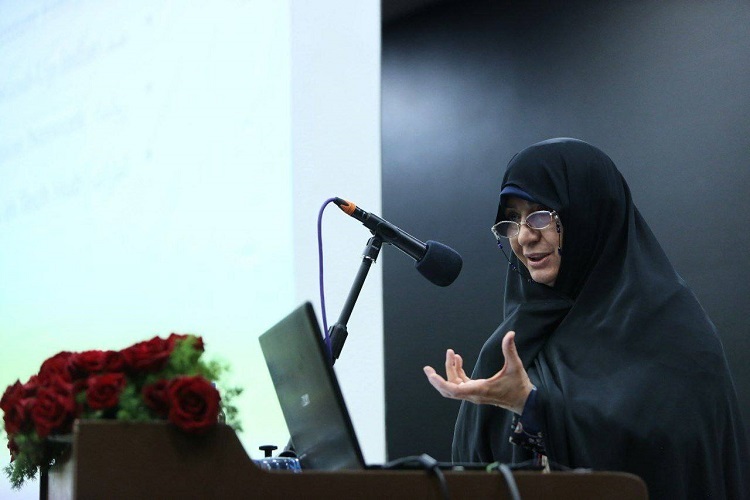 پروین داداندیش، رئیس مرکز امور زنان و خانواده وزارت کشور