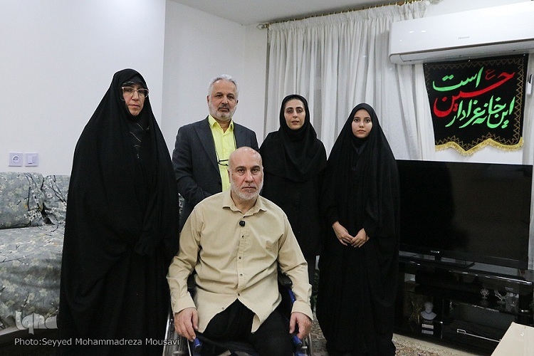 محمد خلیلی و همسرش