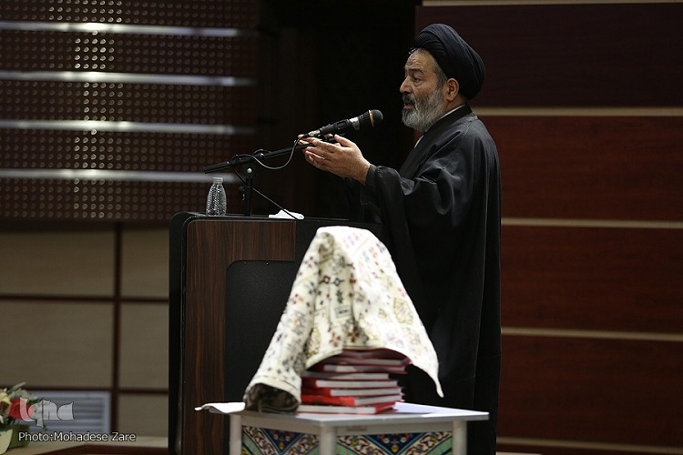 سیدعبدالفتاح نواب، نماینده ولی‌فقیه در امور حج و زیارت و سرپرستی حجاج ایرانی