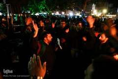 آیین مشعل گردانی نجفی‌های مقیم مشهد در شب تاسوعا‎
