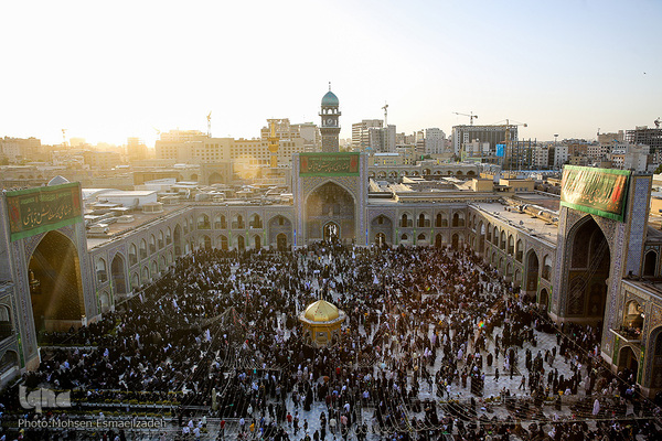 نقاره‌زنی حرم مطهر رضوی در آستانه میلاد حضرت رضا علیه السلام
