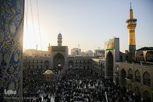 نقاره‌زنی حرم مطهر رضوی در آستانه میلاد حضرت رضا علیه السلام
