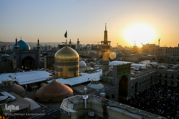 نقاره‌زنی حرم مطهر رضوی در آستانه میلاد حضرت رضا علیه السلام
