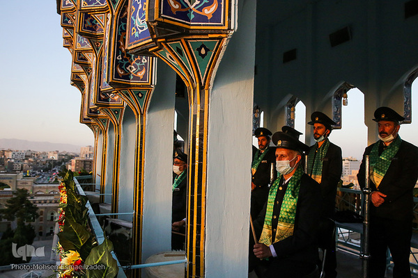 نقاره‌زنی حرم مطهر رضوی در آستانه میلاد حضرت رضا علیه السلام
