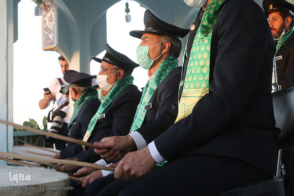 نقاره‌زنی حرم مطهر رضوی در آستانه میلاد حضرت رضا علیه السلام
