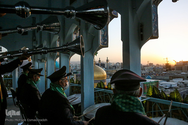 نقاره‌زنی حرم مطهر رضوی در آستانه میلاد حضرت رضا علیه السلام
