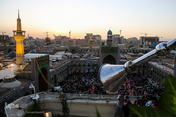 نقاره‌زنی حرم مطهر رضوی در آستانه میلاد حضرت رضا علیه السلام
