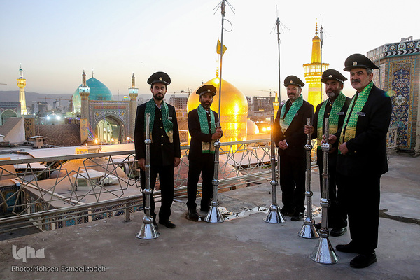 نقاره‌زنی حرم مطهر رضوی در آستانه میلاد حضرت رضا علیه السلام
