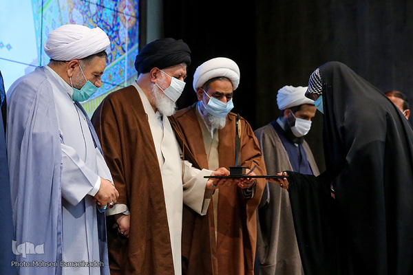 اختتاميه جشنواره بين المللي قرآن و عترت حوزه‌هاي علميه کشور
