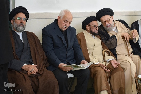 مراسم ترحیم احمد مهدوی دامغانی