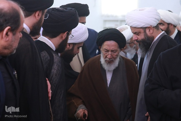 مراسم ترحیم احمد مهدوی دامغانی