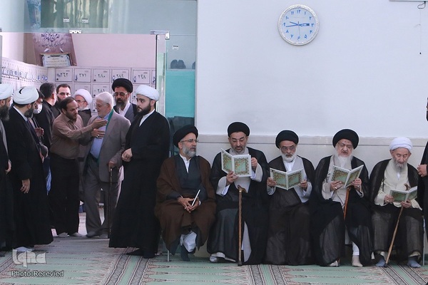 مراسم ترحیم احمد مهدوی دامغانی