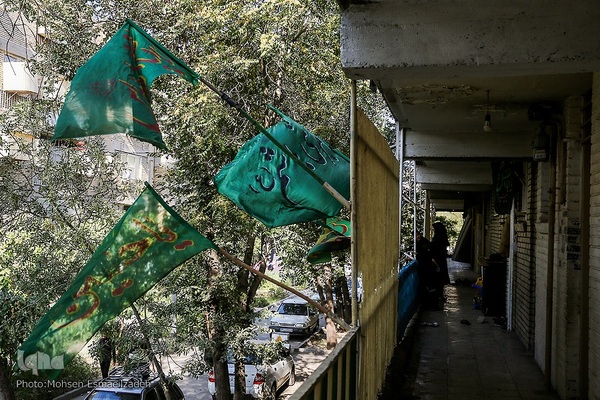 مراسم آیینی تعزیه خوانی و خیمه سوزان در مشهد
