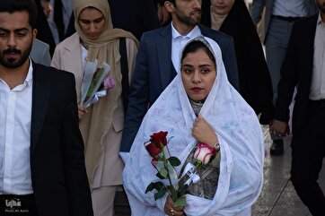 Em Fotos: Celebração de Casamento Coletivo para Estudantes Universitários em Isfahan
