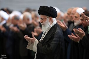 Иқомаи намози ҷумъа ба имомати раҳбари олии Инқилоби Исломии Эрон